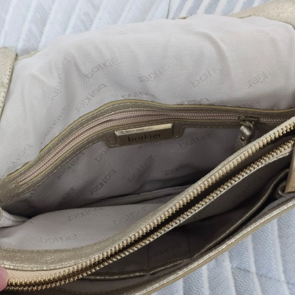 Botkier Metallic Champagne Leather Crossbody Bag‎ Chain Handle Turnlock Closure